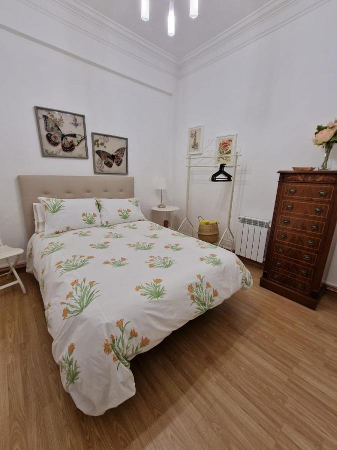 Amplio Y Centrico Piso Con Patio. Apartment โอโกรูญา ภายนอก รูปภาพ